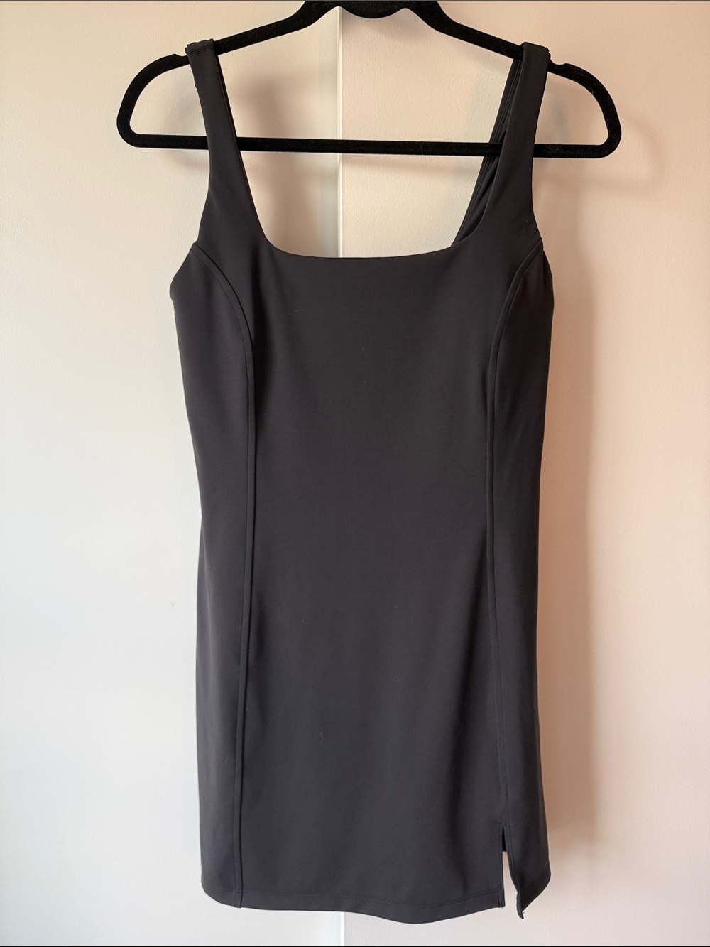 Lululemon Wunder Under SmoothCover Dress